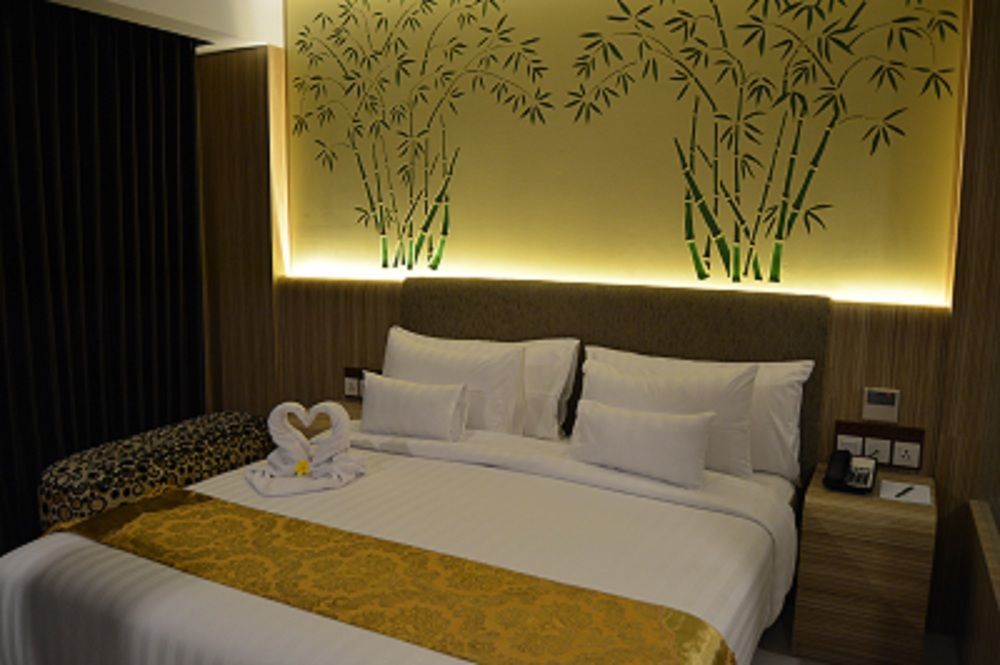 Kj Hotel Yogyakarta Exterior foto