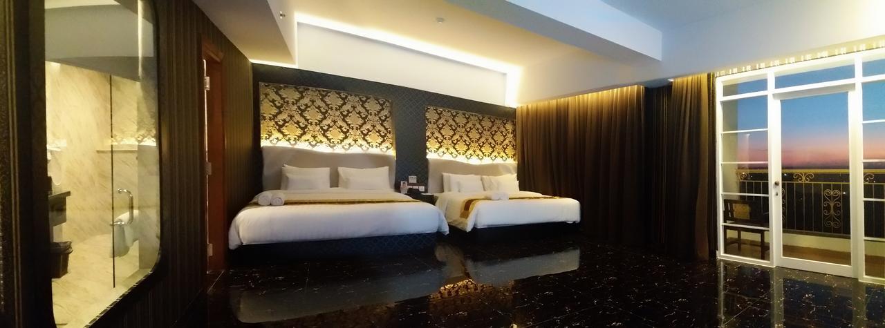 Kj Hotel Yogyakarta Exterior foto